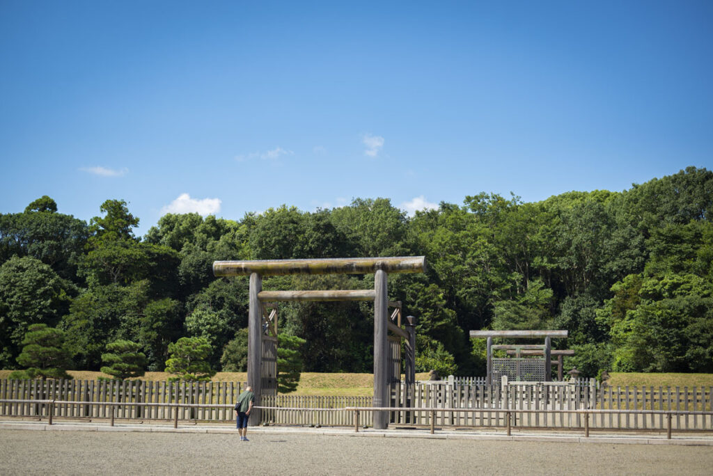 神武天皇のお墓と言われる奈良県橿原市の神武天皇陵へ行ってきた