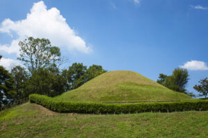 奈良県の明日香村の高松塚古墳の形はどんな形？実際に行って確認してきました