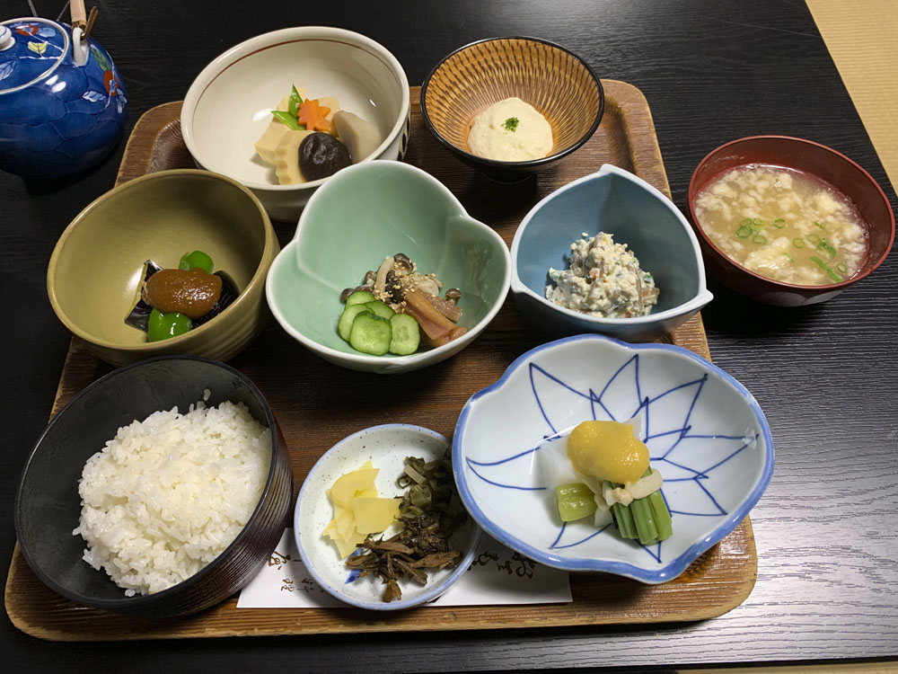 室生寺近辺で昼食