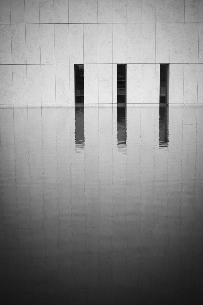 平成知新館の外壁