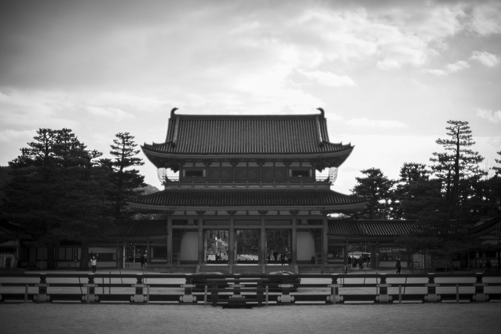 平安神宮の境内