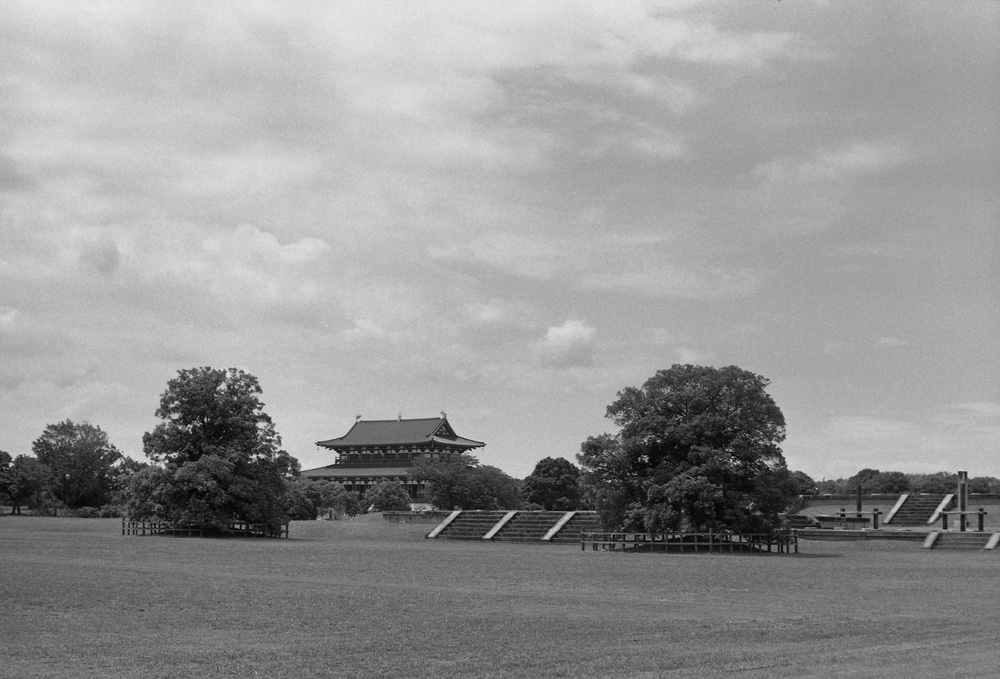 太極殿と第二次大極殿跡