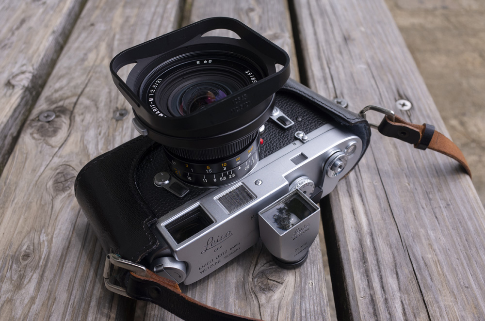Leica M4にElmarit 21mm