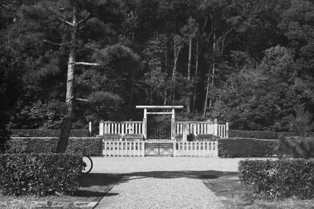 第二十代天皇 安康天皇の御陵である菅原伏見西陵に行ってきた