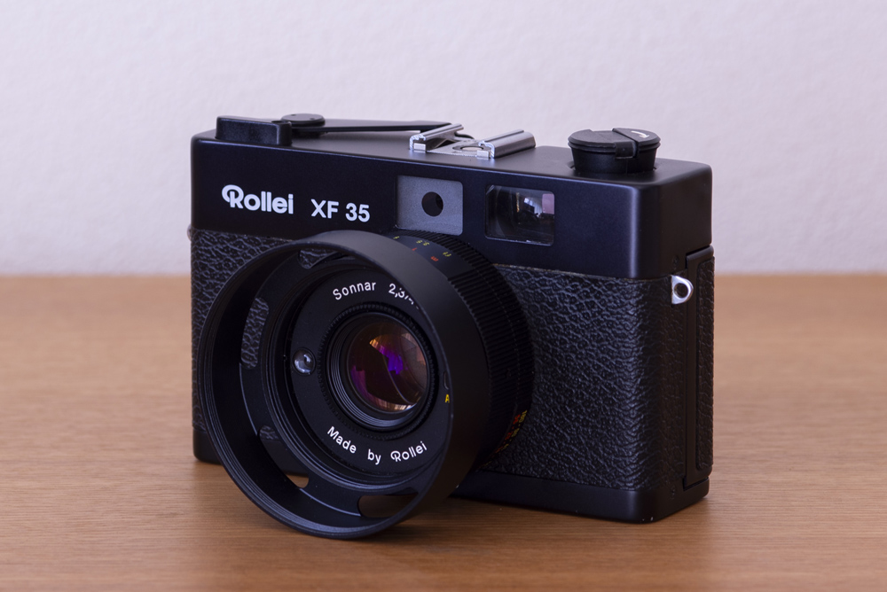Rollei XF35にレンズフード装着