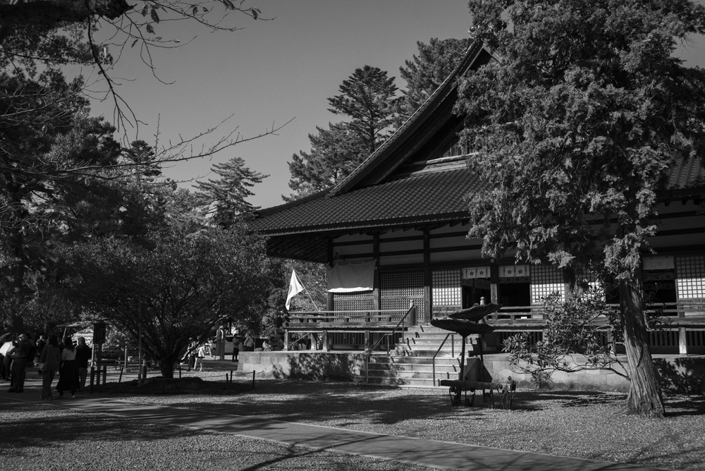 尾山神社の境内の景色1