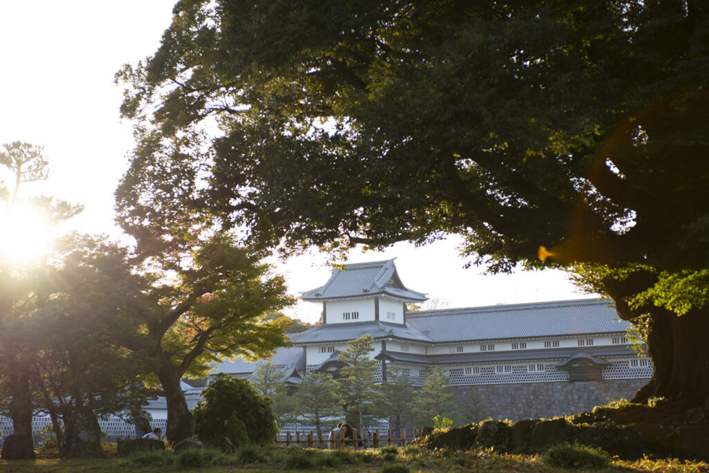 鼠多門から金沢城公園に入り公園内を写真撮影していくことにした