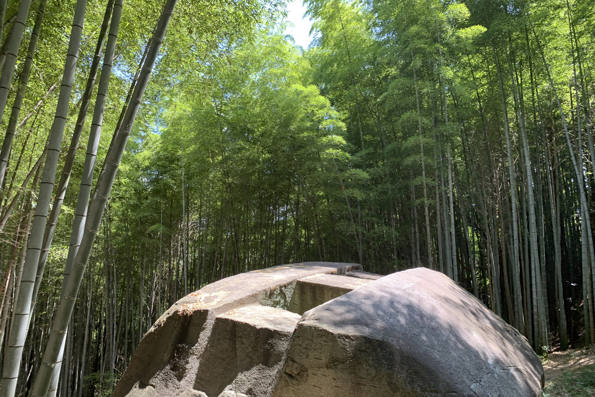 飛鳥の謎の巨石石造遺跡である益田岩船に行って撮影してきた