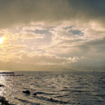 長野県諏訪市の諏訪湖に行き湖の風景を写真撮影してきた